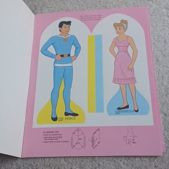 Walt Disney’s Cinderella Paper Doll Book New Uncut Plus Reading Book NEW - Picture 7 of 7